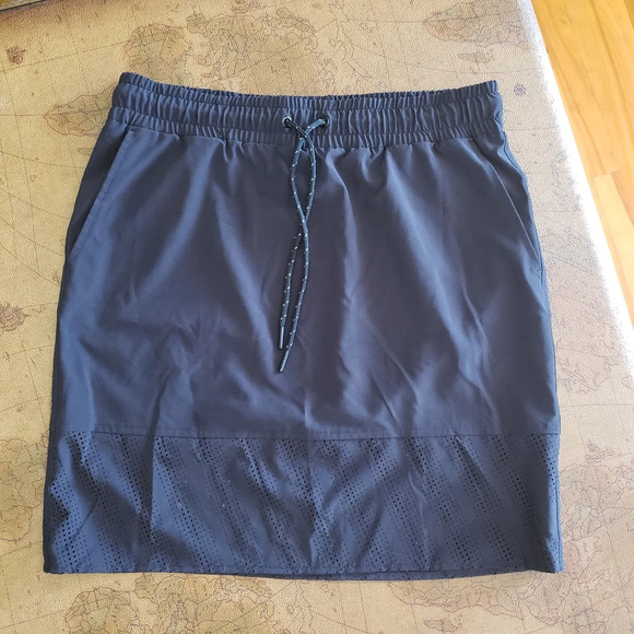 *JOE FRESH skirt black  size small - Picture 1 of 6
